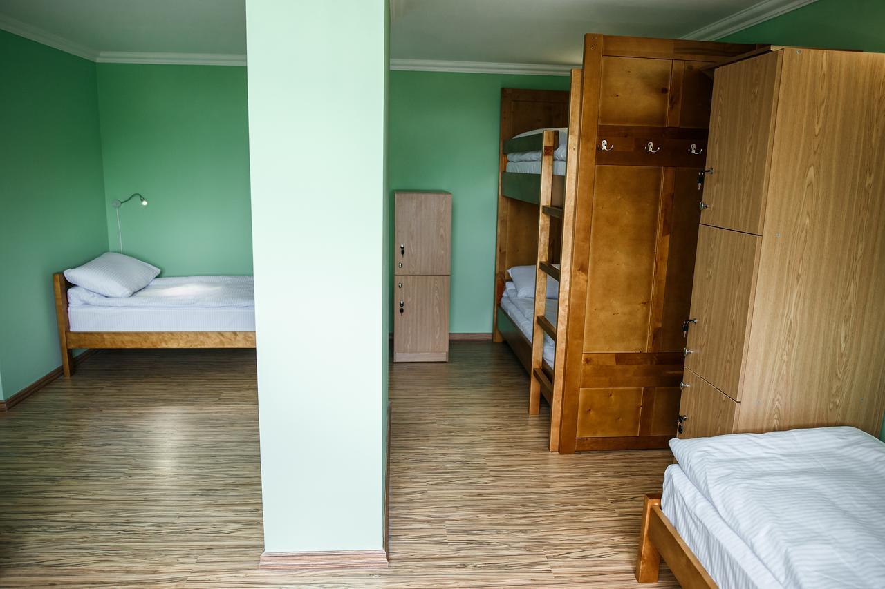 Sweet Home Hostel / Guest House Chernivtsi Exterior foto